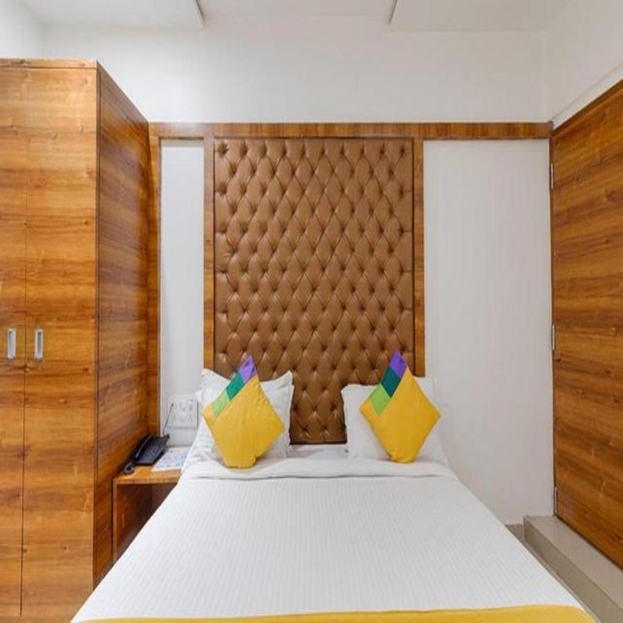 Hotel Riva International Goregaon- Near Nesco Mumbai Exterior photo