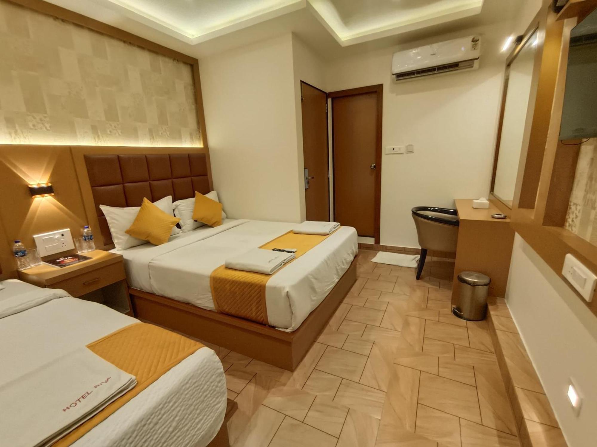 Hotel Riva International Goregaon- Near Nesco Mumbai Exterior photo